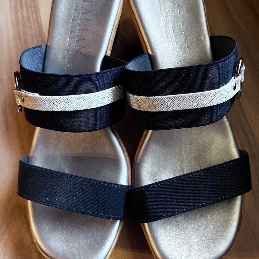 Italian Shoemakers Black and Cream Sandals